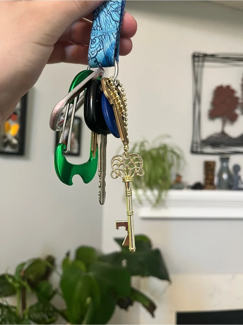 Gold Tone Key Can Opener  Keychain